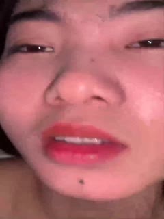 骚货女秘书被艹得呻吟不断对话淫荡